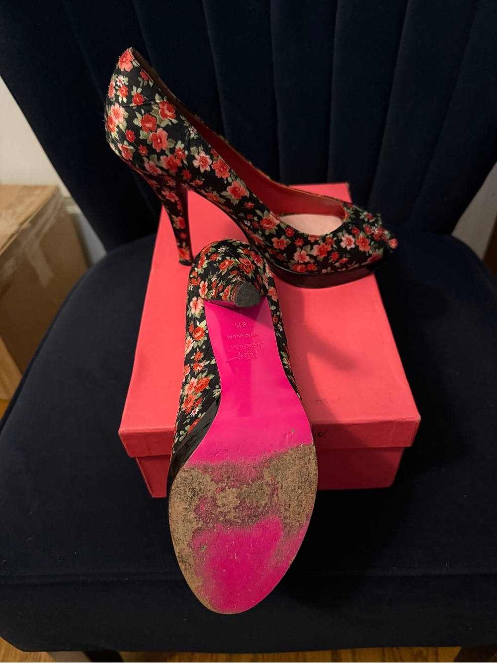 Betsey Johnson Vintage floral peep-toe platform Satin pumps - Picture 10 of 10
